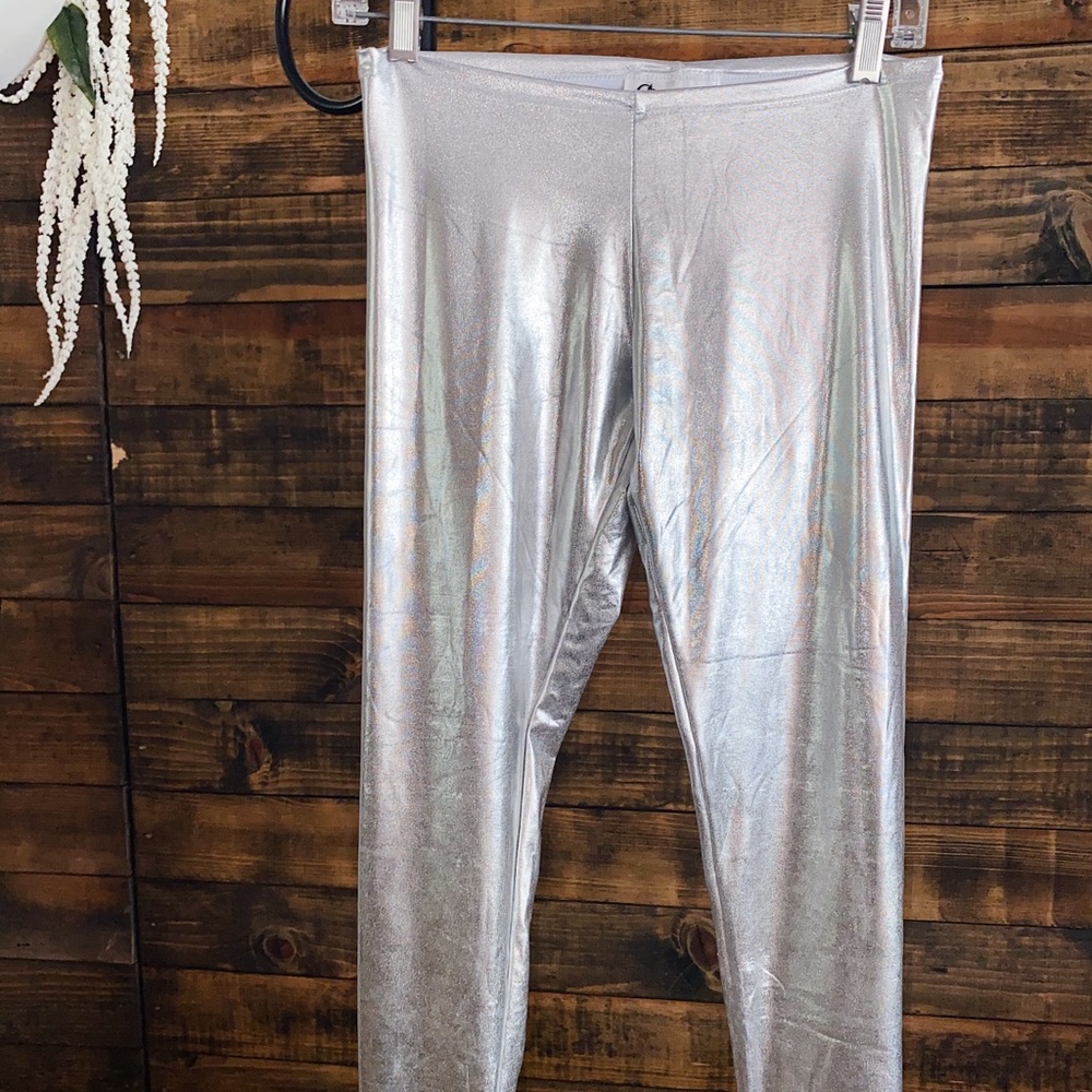 Charades Women’s Liquid Metal Leggings